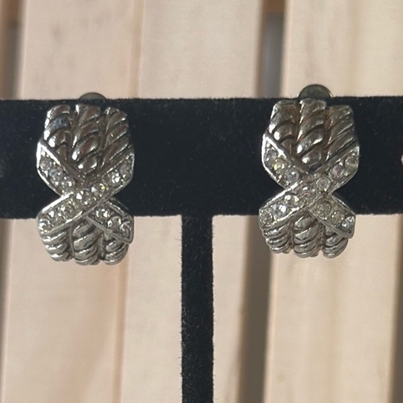 Designer Inspired Silver-Tone Cable X with Ribbon Pavé Rhinestones Clip Earrings - Picture 11 of 11